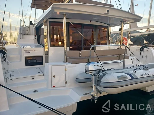Bali 4.4 - Yacht Charter Sailica