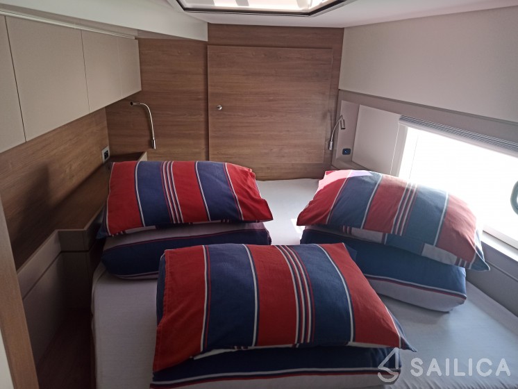 Bali 4.4 - Yacht Charter Sailica