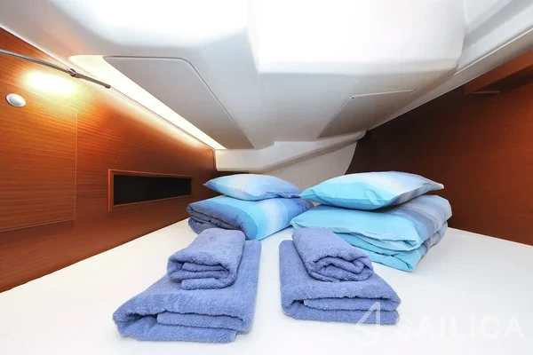 Hanse 458 - Yacht Charter Sailica