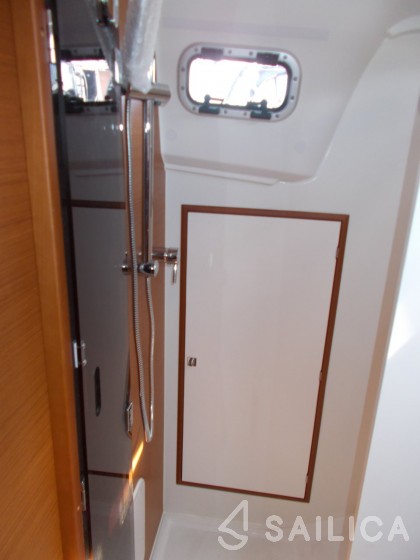 Sun Odyssey 349 - Yacht Charter Sailica