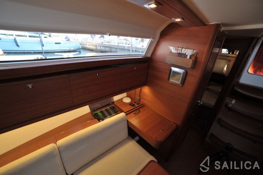 Dufour 382 GL - 3 cab. - Yacht Charter Sailica