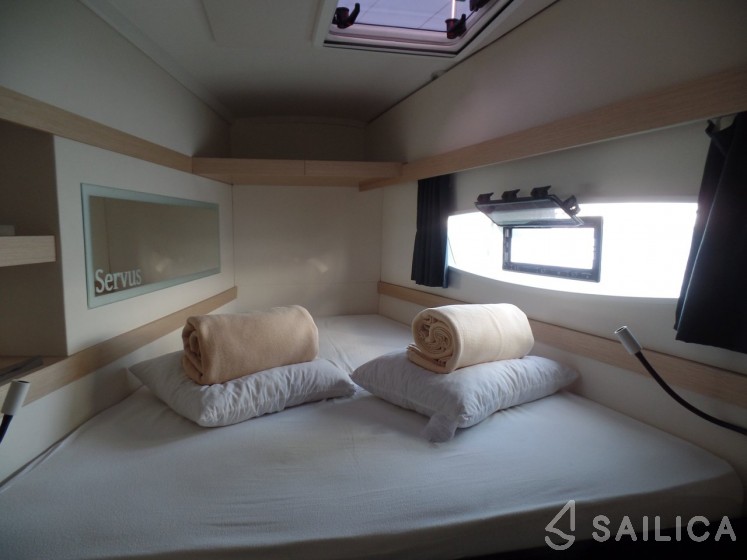 Lucia 40 - Yacht Charter Sailica