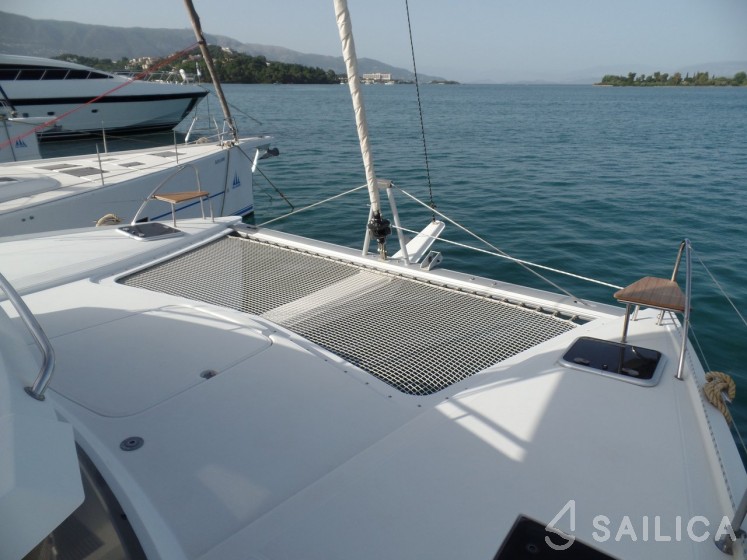 Lucia 40 - Yacht Charter Sailica