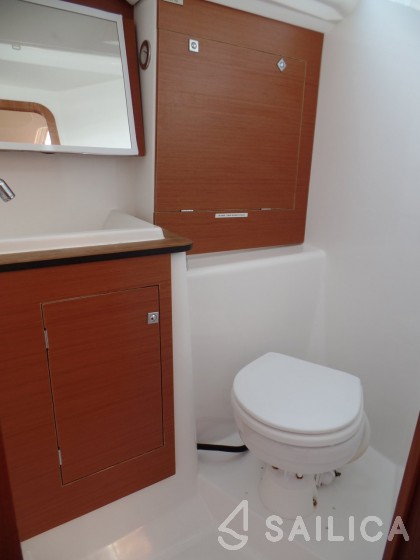 Dufour 382 GL - Yacht Charter Sailica