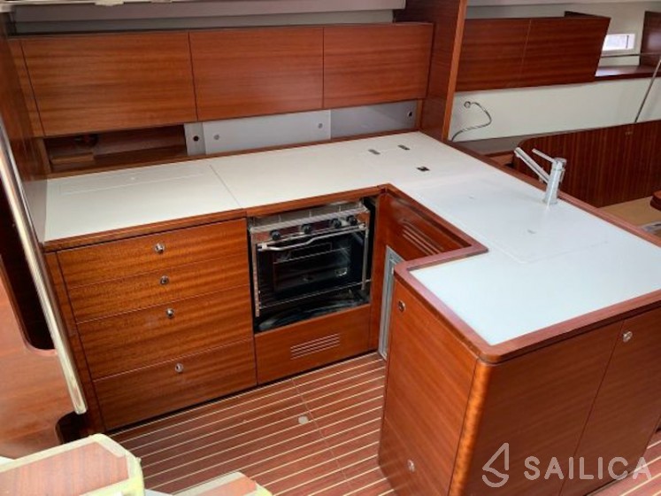 Salona 44 - Yacht Charter Sailica