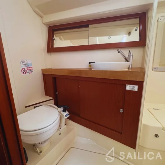 Hanse 415 - Yacht Charter Sailica