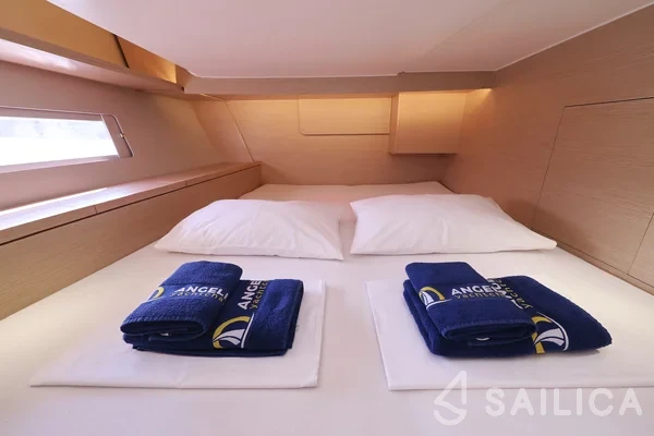 Dufour 470 - Yacht Charter Sailica