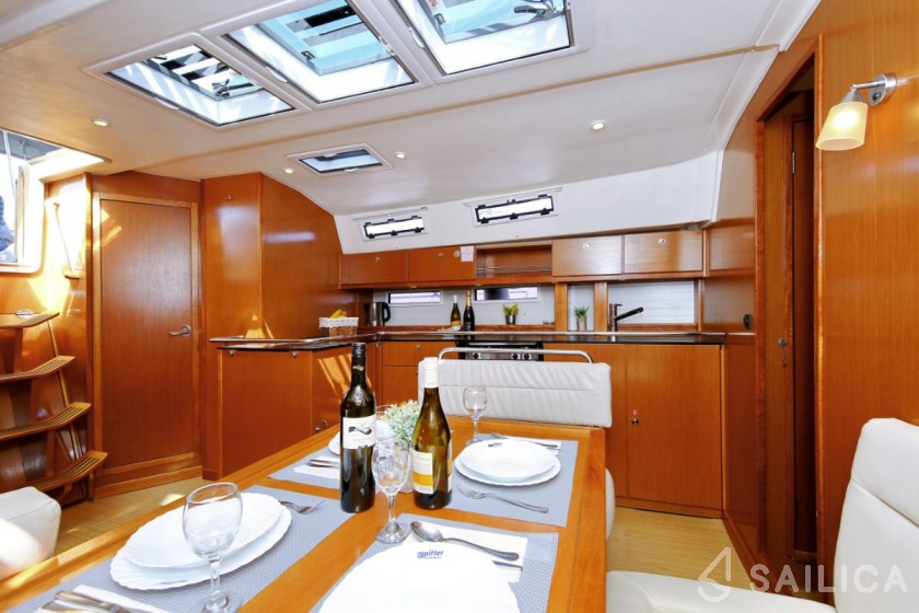 Bavaria 45 Cruiser - Yacht Charter Sailica