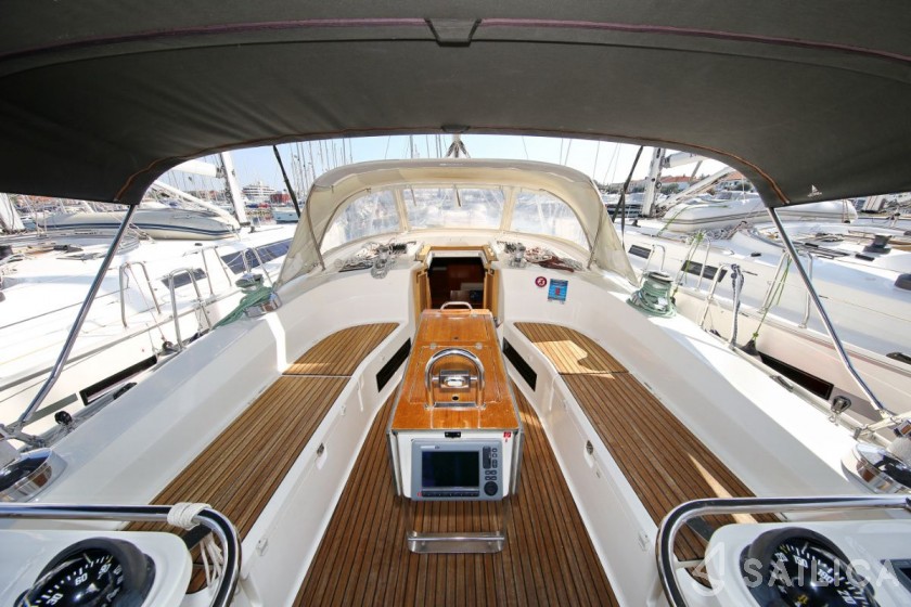 Bavaria 45 Cruiser - Yacht Charter Sailica