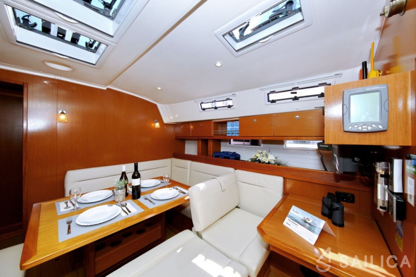 Bavaria 45 Cruiser - Yacht Charter Sailica
