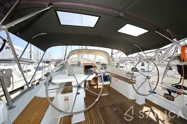 Bavaria 45 Cruiser - Yacht Charter Sailica