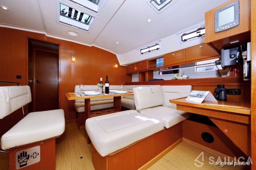 Bavaria 45 Cruiser - Yacht Charter Sailica