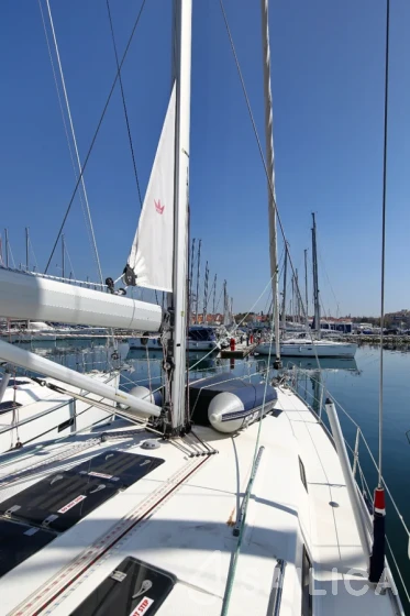 Bavaria 45 Cruiser - Yacht Charter Sailica
