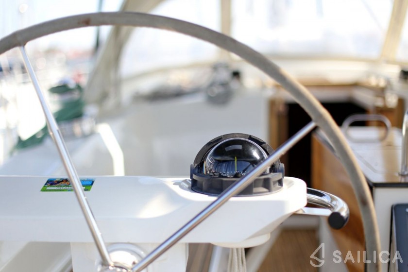 Bavaria 45 Cruiser - Yacht Charter Sailica