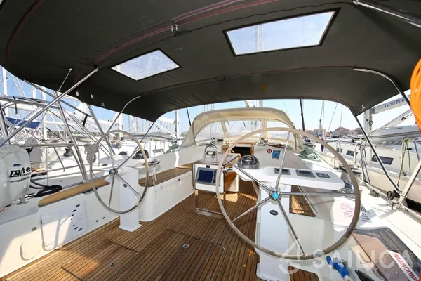 Bavaria 45 Cruiser - Yacht Charter Sailica