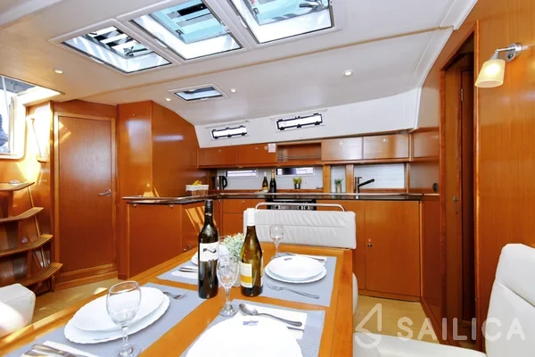 Bavaria 45 Cruiser - Yacht Charter Sailica
