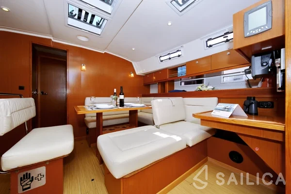 Bavaria 45 Cruiser - Yacht Charter Sailica