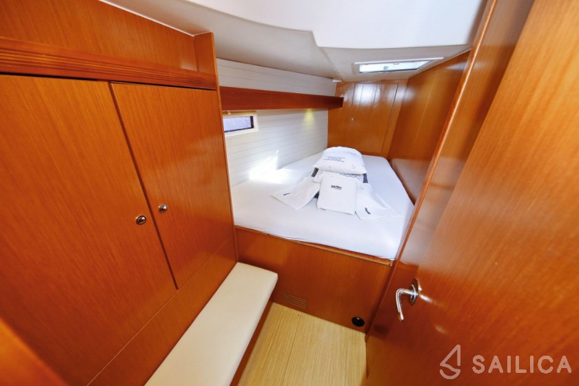 Bavaria 45 Cruiser - Yacht Charter Sailica