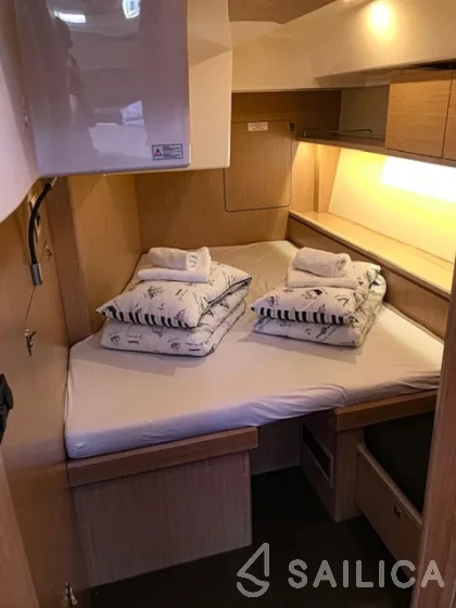 Bavaria C57 Holiday - Yacht Charter Sailica