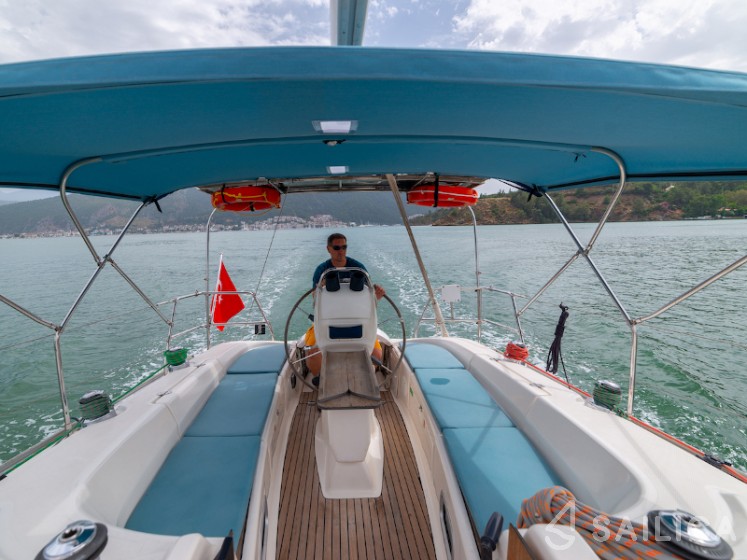 Bavaria 38 Cruiser - Yacht Charter Sailica
