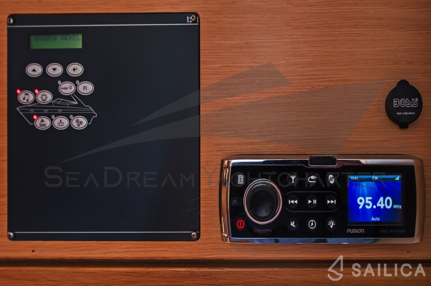 Bavaria Sport 44 - Yacht Charter Sailica