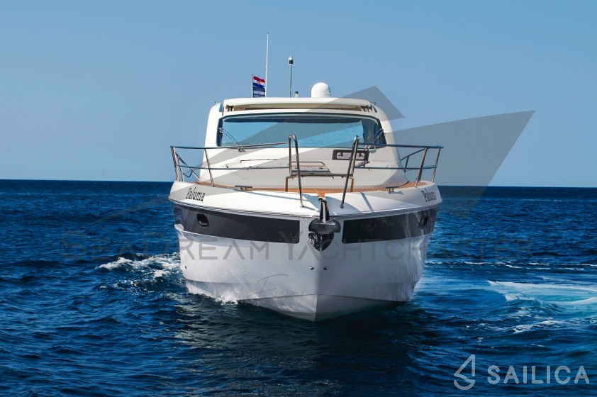 Bavaria Sport 44 - Yacht Charter Sailica