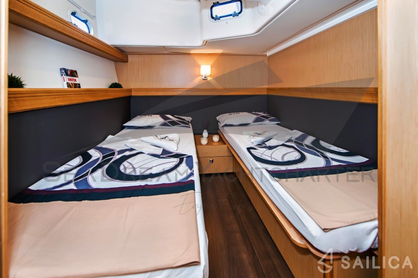 Bavaria Sport 44 - Yacht Charter Sailica