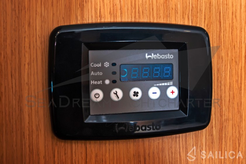 Bavaria Sport 44 - Yacht Charter Sailica