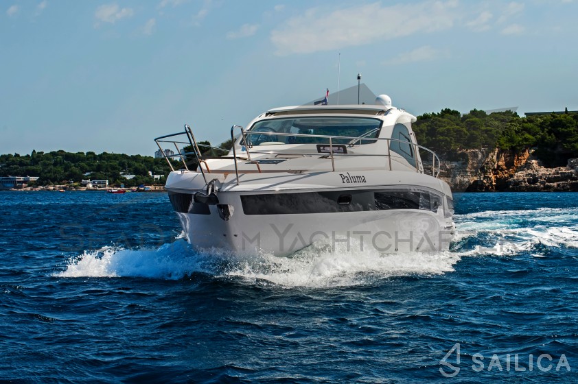 Bavaria Sport 44 - Yacht Charter Sailica