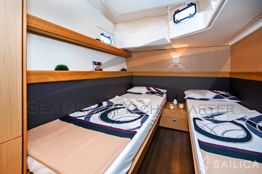 Bavaria Sport 44 - Yacht Charter Sailica