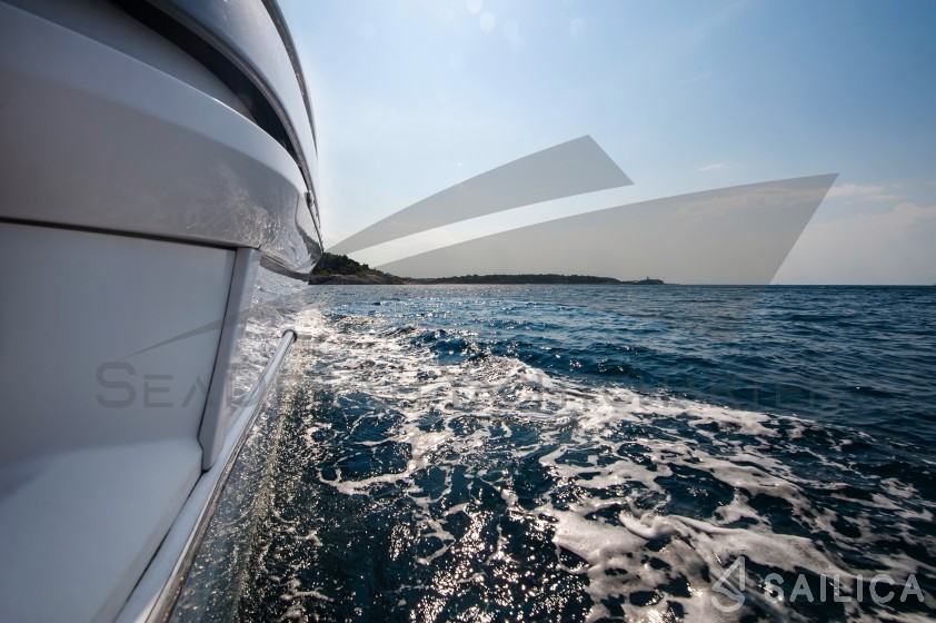 Bavaria Sport 44 - Yacht Charter Sailica