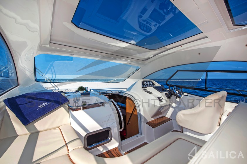 Bavaria Sport 44 - Yacht Charter Sailica
