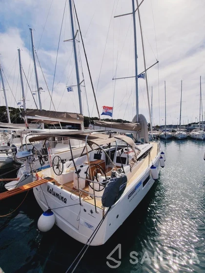Sun Odyssey 410 - Yacht Charter Sailica