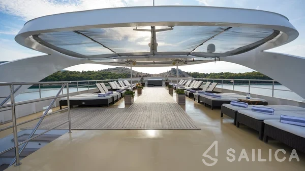 Motoryacht - Yacht Charter Sailica