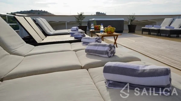 Motoryacht - Yacht Charter Sailica