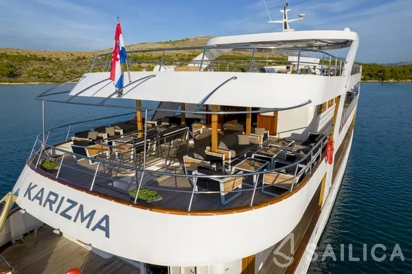 Motoryacht - Yacht Charter Sailica