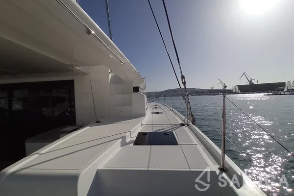 Lagoon 50 - Yacht Charter Sailica