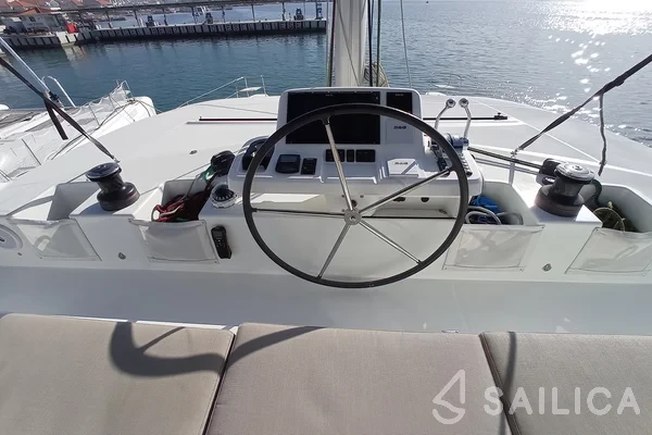 Lagoon 50 - Yacht Charter Sailica