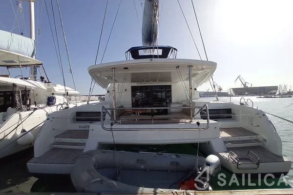 Lagoon 50 - Yacht Charter Sailica