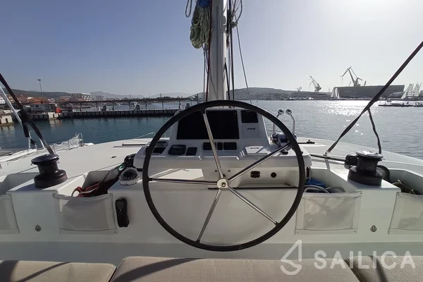 Lagoon 50 - Yacht Charter Sailica