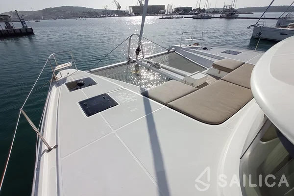 Lagoon 50 - Yacht Charter Sailica