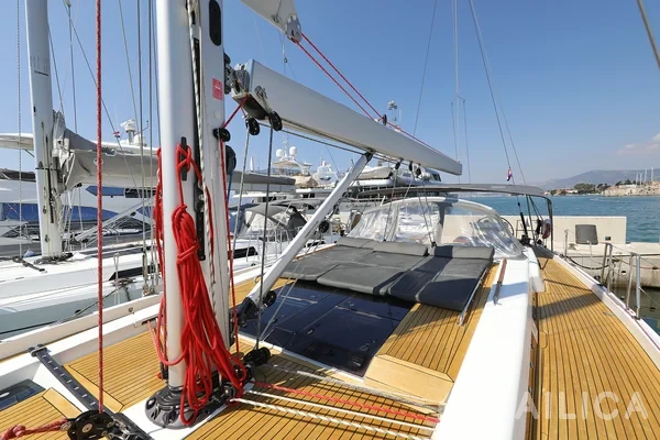 Hanse 588 - Yacht Charter Sailica
