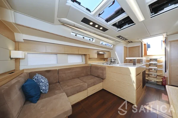 Hanse 588 - Yacht Charter Sailica