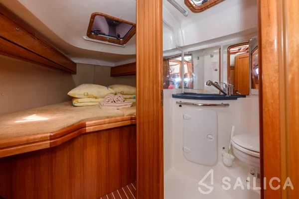 Bavaria 37 Cruiser - Yacht Charter Sailica