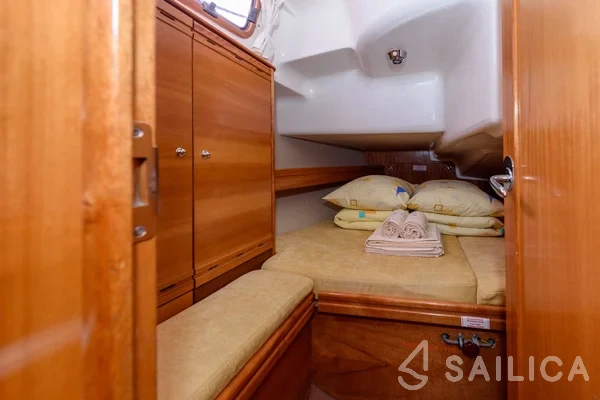 Bavaria 37 Cruiser - Yacht Charter Sailica