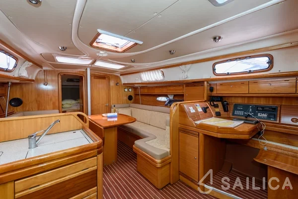Bavaria 37 Cruiser - Yacht Charter Sailica