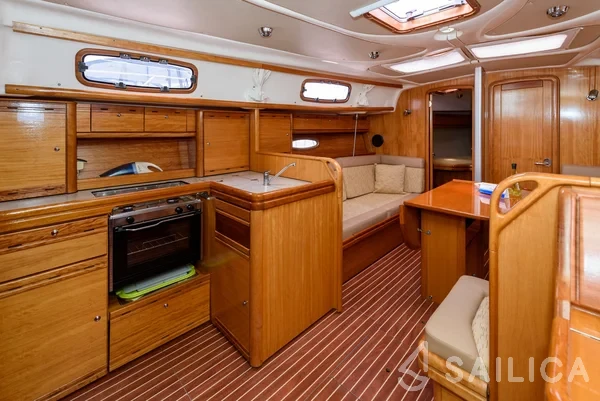 Bavaria 37 Cruiser - Yacht Charter Sailica