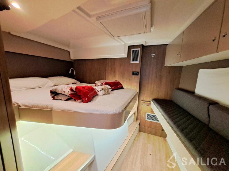 Bali Catspace - Yacht Charter Sailica