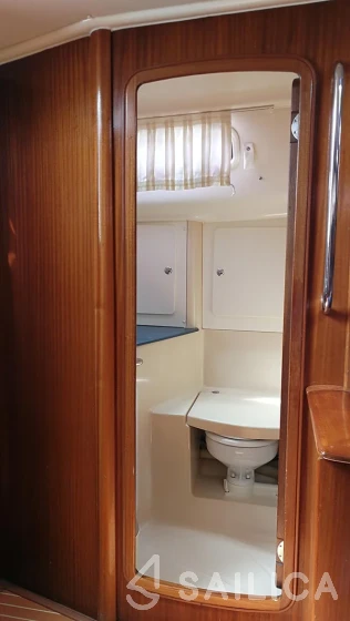 Bavaria 44 - Yacht Charter Sailica
