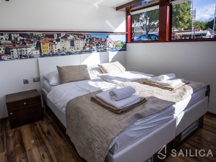 Motoryacht - Yacht Charter Sailica